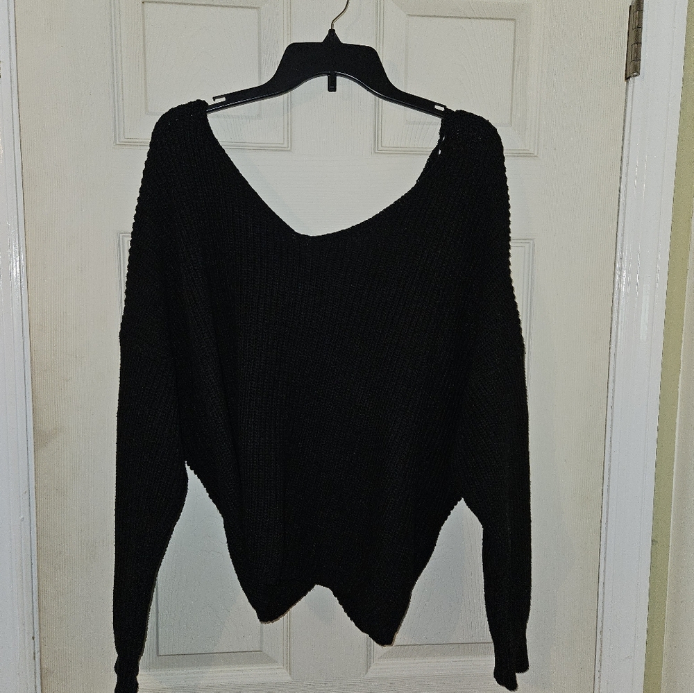 Love J Off Shoulder Sweater